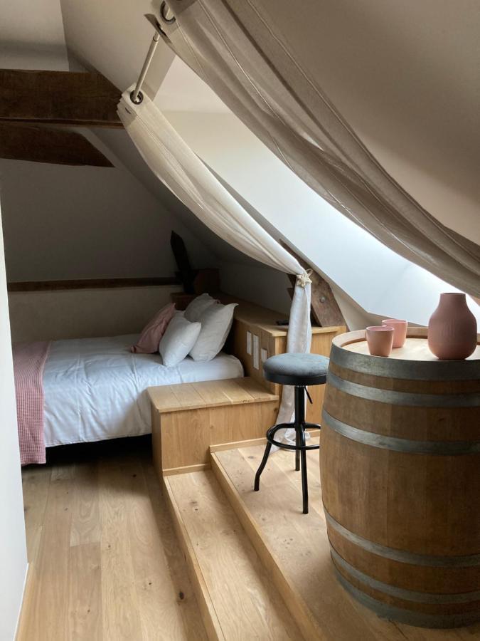 Le Moulin De Bretigneul Bed & Breakfast Saint-Aubin-des-Landes Eksteriør bilde